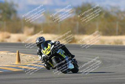 media/Jan-10-2025-CVMA Friday Practice (Fri) [[489e0da257]]/Group 4 and Trackday/Session 5 (Turn 7)/